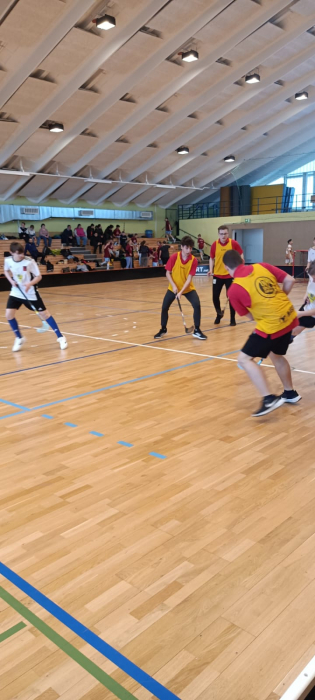 floorball.jpg